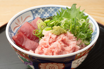 ネギトロ丼