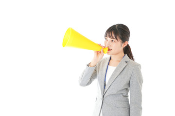 叫ぶ若いビジネスウーマン