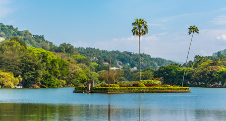 Island in Kandy Lake, Kandy, Sri Lanka - obrazy, fototapety, plakaty