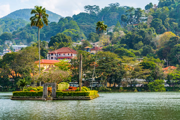 Island in Kandy Lake, Kandy, Sri Lanka - obrazy, fototapety, plakaty