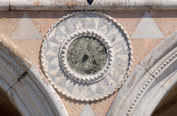 Facade detail of Doge`s Palace on Piazza San Marco, Venice, Italy. The palace was the residence of the Doge of Venice, UNESCO World Heritage Sites