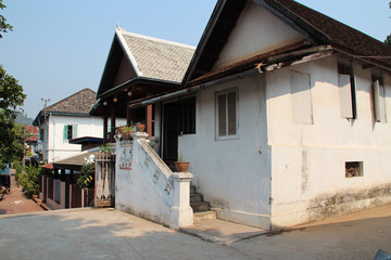 Fototapeta na wymiar Bâtiment à Luang Prabang (Laos)