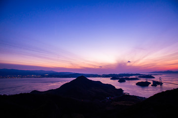 夕暮れのしまなみ