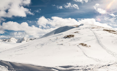 Fototapeta na wymiar View on top of mountain at Austria Alps