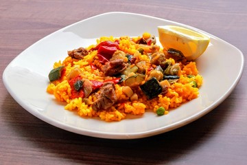 Paella valenciana de verduras