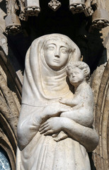 Fototapeta na wymiar Virgin Mary with baby Jesus, statue from portal of the church of St. Matthew near the fisherman bastion in Budapest, Hungary