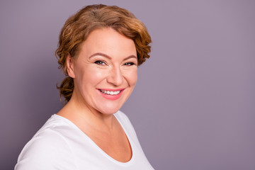 Close-up portrait of her she nice-looking charming groomed attractive lovely cheerful cheery...