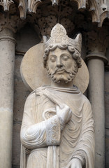 King, Portal of St. Anne, Notre Dame Cathedral, Paris, UNESCO World Heritage Site in Paris, France 