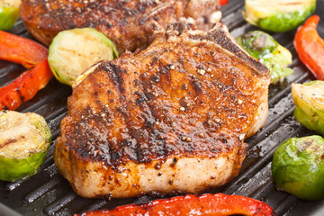 grilled pork chops with vegetables