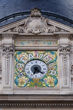 A Reaumur Store Clock, 82-92 rue Reaumur in Paris, France