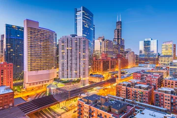 Foto auf Glas Chicago, Illinois, USA downtown cityscape at dusk. © SeanPavonePhoto