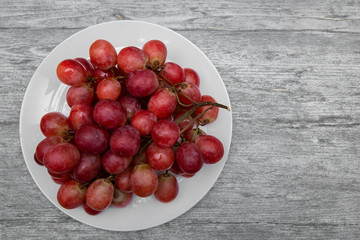 bunch of red grapes