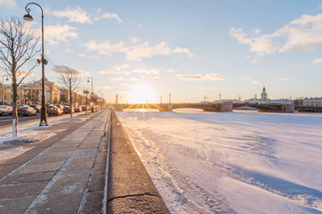 Naklejka na ściany i meble Palace bridge. Neva River. Saint-Petersburg. Russia in winter.