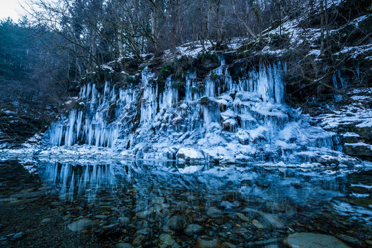 秩父　三十槌の氷柱