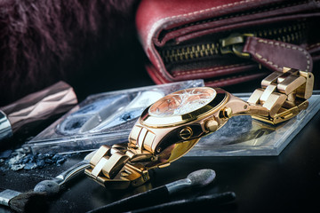 women wrist watch with cracked glass