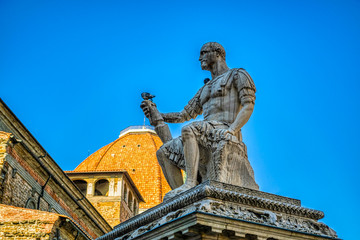 Obraz premium Monument to Giovanni delle Bande Nere at Piazza di San Lorenzo in Firenze, Italy