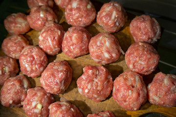 raw minced meat balls