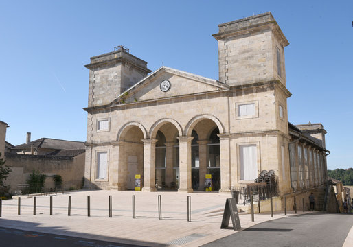 Halle aux grains Lectoure