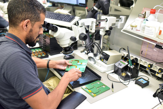 Microelectronics Bilder Durchsuchen 23,859 Archivfotos