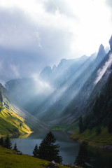 Fototapeta premium Strahlen über Fälensee