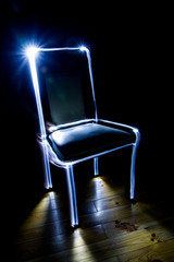 Magiczne krzesło światłem malowane