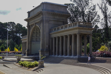 Fototapeta na wymiar roman monument in golden gate park