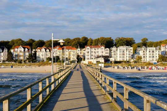 Pier at Seebad Bansin, seaside resort, Usedom, Mecklenburg-Western Pomerania, Germany, Europe
