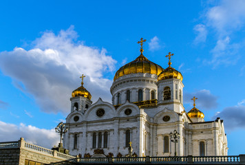 Fototapeta na wymiar Cathedral of Christ the Saviour the largest orthodox church. Moscow, Russia.