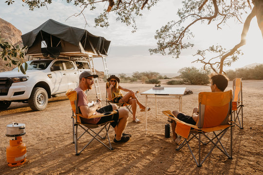 Namibia, friends camping near Spitzkoppe