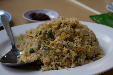 crab meat fried rice, a popular dish in seafood restaurants in Singapore