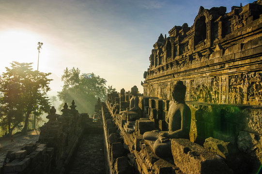 Indonesia, Java, Borobudur Temple Complex in early morning light
