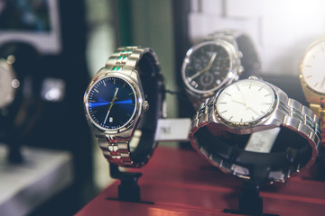 beautiful watchs for woman on shop