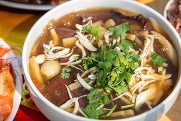 Braised fish maw in red gravy