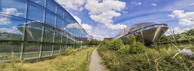 Bremen, Deutschland - Das Universum Science Center ist eines der wichtigsten Museen Bremens und leicht an seiner futuristischen Form erkennbar © SirioCarnevalino