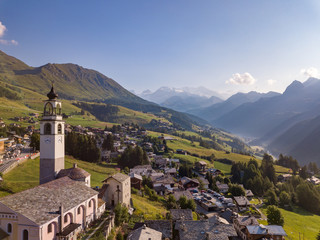 Naklejka premium Vista aerea di Ayas, Aosta, Italia