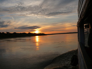Sonnenuntergang am Amazonas