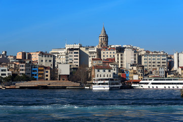 Fototapeta premium The Golden Horn, Galata tower, Beyoglu district in Istanbul, Turkey.