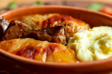 Cabbage rolls with mashed potatoes