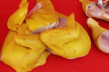 Fresh chicken for cooking in the market