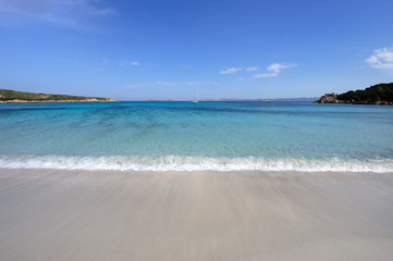 spiaggia dell'Isola di Santa Mariain Sardegna