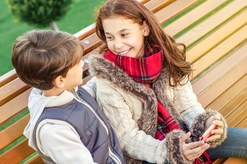 Obraz premium Adorable kids tourists sightseeing