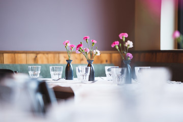 Distant picture of table decorations