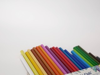 色鉛筆　カラフル　コピースペース