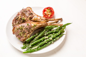 Roast Lamb Cutlets and Tomatoes with Warm Green Beans and Shallots Salad 
