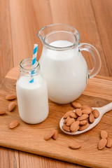 Lactose-free milk and almonds
