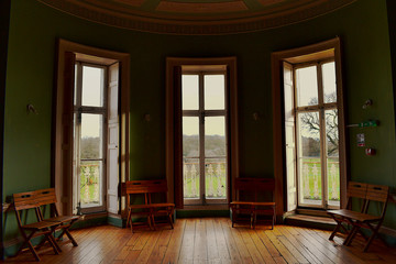 empty room with window