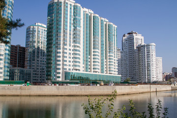 Fototapeta na wymiar view of the city under construction