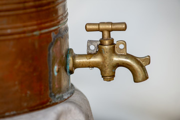 spigot on liquid container