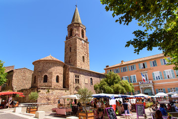 Cathedral with market square