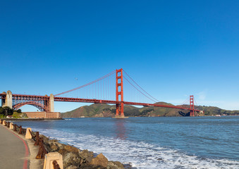 golden gate bridge seen from Fort point